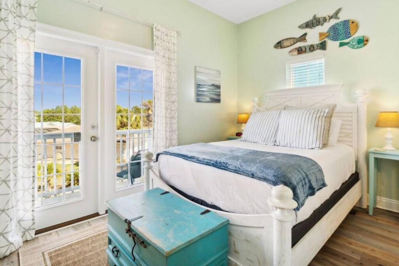 Sea-jay With Water Views, Where Sunset Swims And Moonlit Beach Strolls Await *